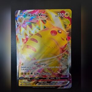 Pikachu VMAX Pokémon Jumbo Promo Trading Card